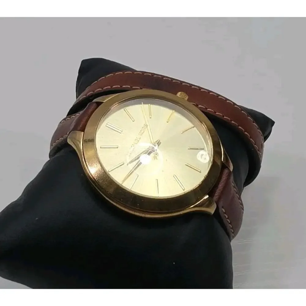 Michael Kors MK2256 Womens Runway Gold Tone Watch Leather Strap New Battery W266